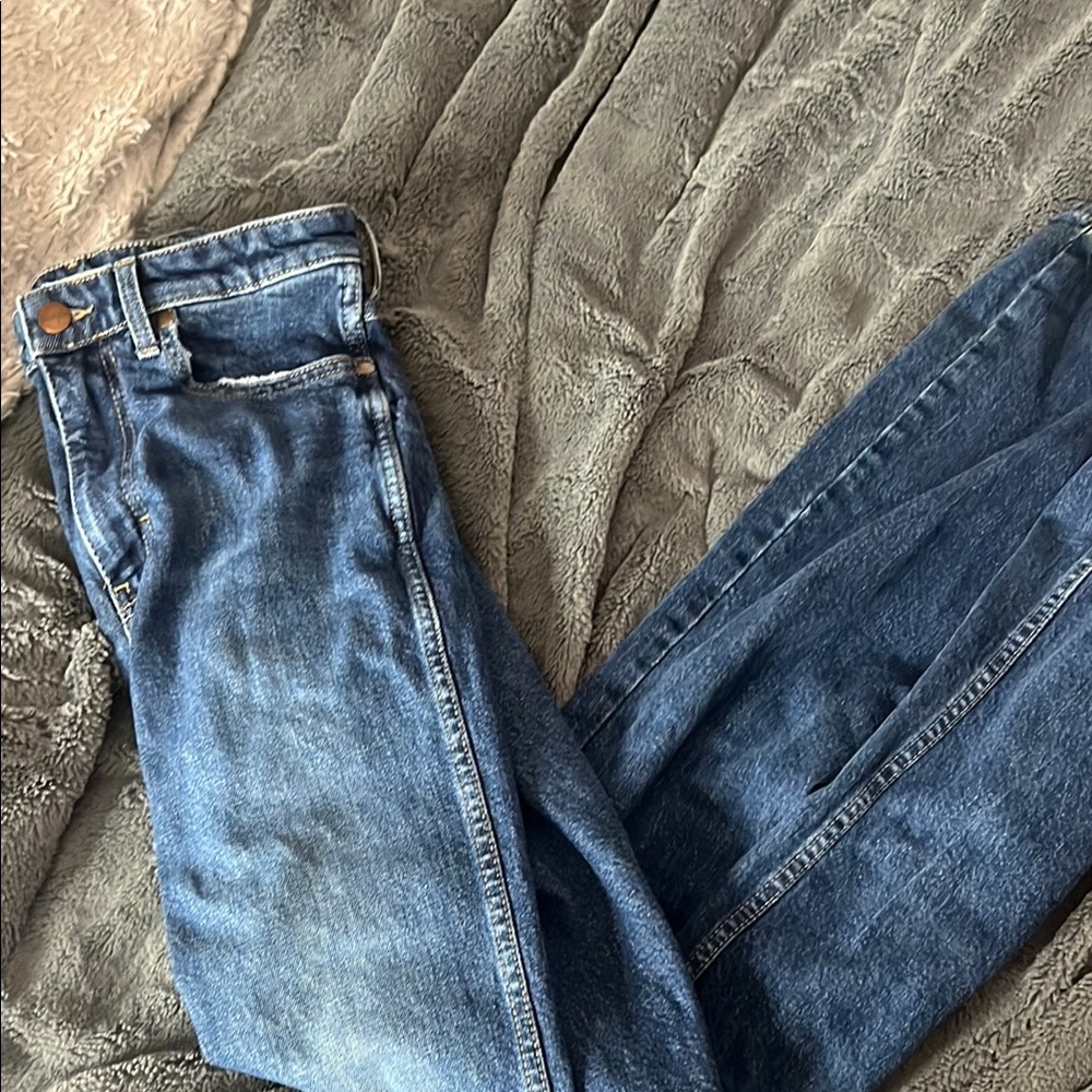 Wrangler Women's Straight Leg Blue Jeans